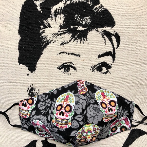 Adjustable Zebra 🦓 Face Mask - Picture 2 of 5